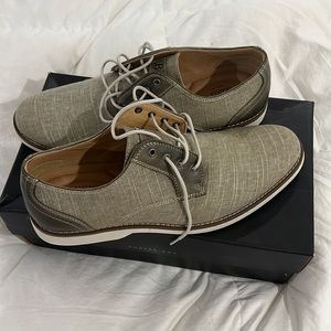 Men’s dress shoes